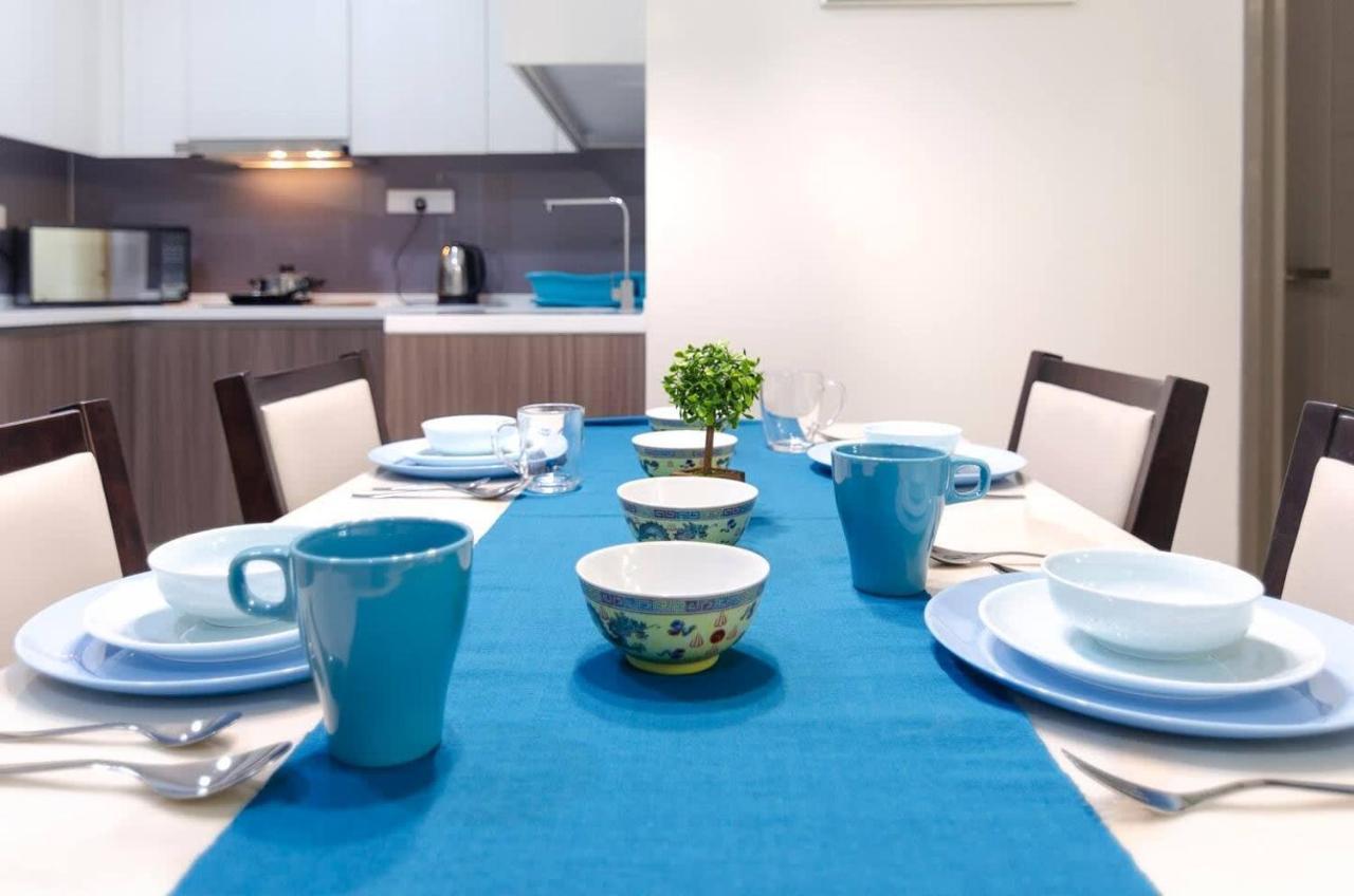 A Cozy & Comfy Suasana Suites In 新山 外观 照片